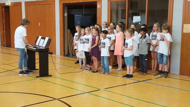 Выпускной начальной школы в Германии. 2018 смотреть онлайн