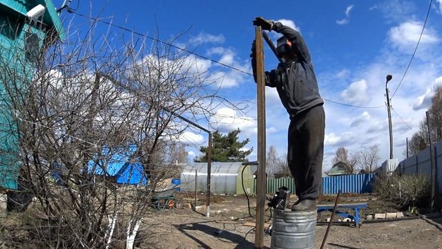 Навес для машины на даче своими руками смотреть онлайн