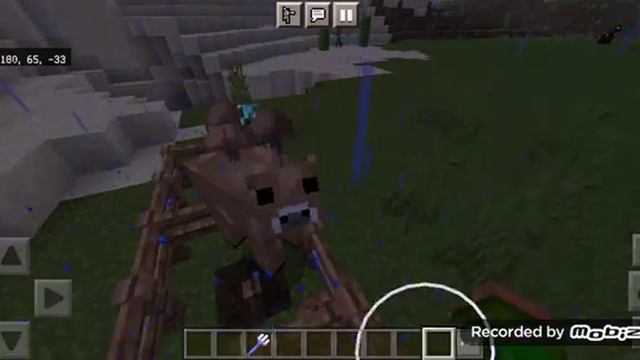 что будет если кинуть трезубцем по корове по лошади и по криперу😁 смотреть онлайн