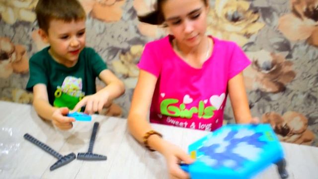 Игра Тонкий лед настольная игра / Супер пингвин / Клевая настольная игра спасти пингвина / DiL смотреть онлайн