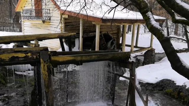Водяная мельница в селе Колодежное Воронежская область. Watermill in Russia. смотреть онлайн
