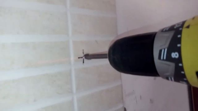 Сверлим кафель алмазным сверлом смотреть онлайн