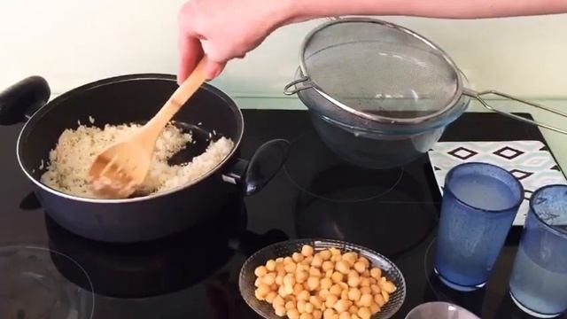 Плов с курицей и нутом.  Tavuklu Nohutlu Pilav.