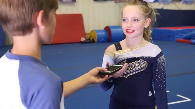 "Cheerleader" by OMI - Cover by Johnny Orlando | SONGS THAT STICK смотреть онлайн