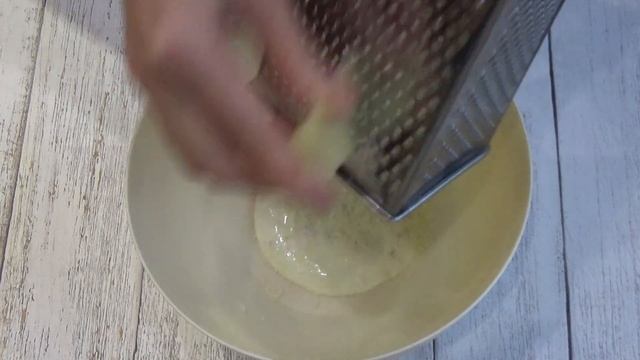 Салат Цезарь с курицей. Самый популярный салат в мире. смотреть онлайн