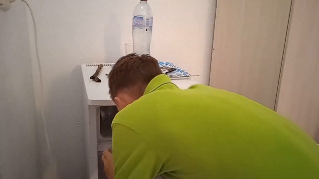 превращаем соленую воду Азовского моря в пресную (питьевую) смотреть онлайн