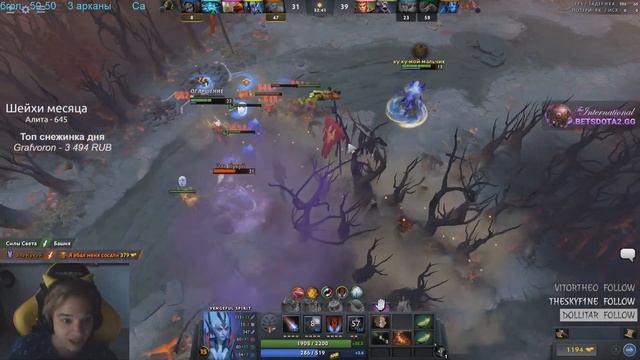 Топ Моменты с Twitch | Показала сиськи | Сильвер испугался смотреть онлайн