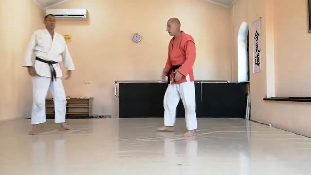 ПОЛЕЗНЫЕ ПРИЕМЫ: БОЕВОЕ САМБО, НОЖ И СВЭГГЕР-СТИЛЬ (2) смотреть онлайн