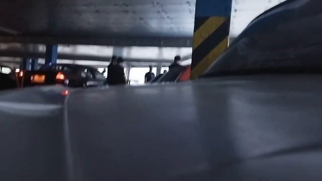 ВАЗ 2106 КАЧАЕТ НА СХОДКЕ смотреть онлайн