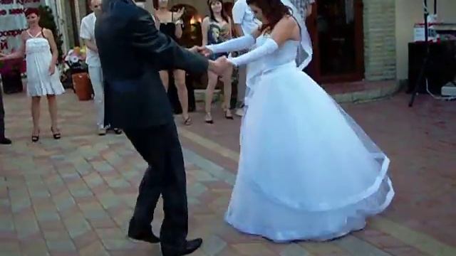 Первый танец!!!!!!!!!! смотреть онлайн