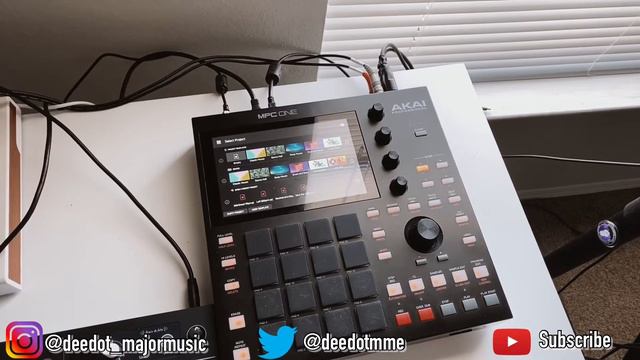 IK Multimedia UNO Synth/Uno Drum & Ground Loop Noise Isolation for humming смотреть онлайн