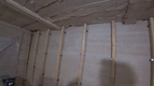 ОСП  Обшиваю стены комнаты