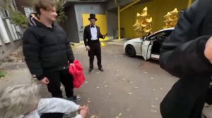 ПЛОХОЙ ПАРЕНЬ ПОДАРИЛ МАШИНУ ЗА 4 МИЛЛИОНА ПАРАДЕЕВИЧУ
