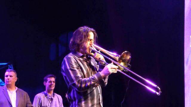 Blood, Sweat & Tears featuring Bo Bice, God Bless The Child, at Epcot April 17, 2016 смотреть онлайн