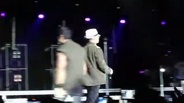 Donnie Wahlberg (Push it/Step by Step in São Paulo). смотреть онлайн