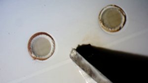 Ремонт подсветки ТВ DEXP H32C8000H. Куда уж меньше?