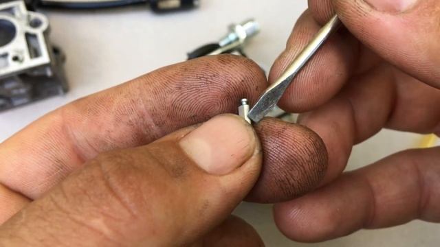 Чистка карбюратора мотокосы как промыть продуть карбюратор от мусора на триммере бензокосе смотреть онлайн