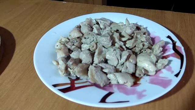 Вкуснейший салат "Невеста" с куриным мясом, грудкой и твёрдым сыром. Пальчики оближешь!!! смотреть онлайн