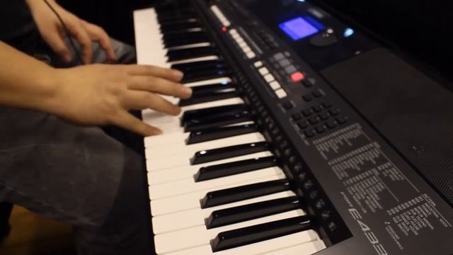 Yamaha PSR Series PSRE433 61-Key Portable Keyboard смотреть онлайн