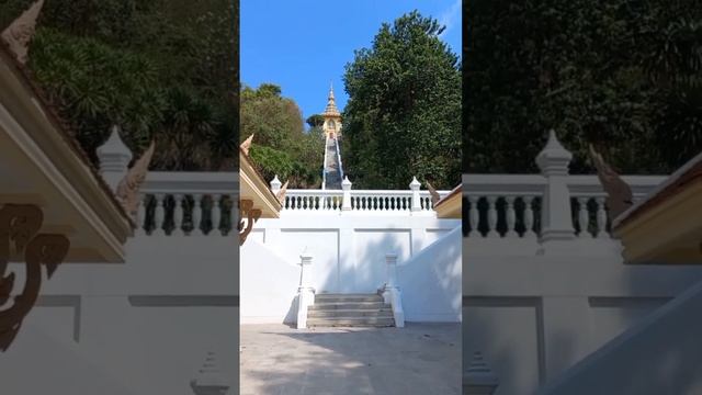 Йога у подножия Буддийского храма. Yoga смотреть онлайн