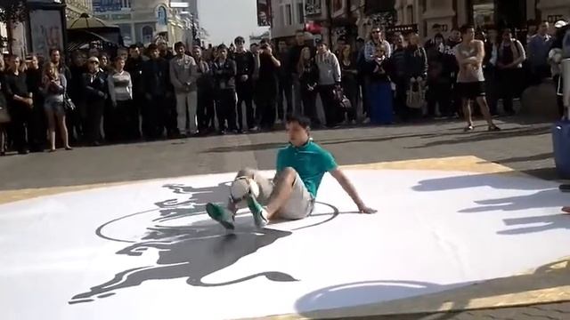 Футбольный фристайл на Баумана смотреть онлайн