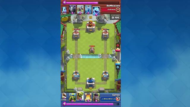 СУМАСШЕДШИЙ ТВ РОЯЛЬ В CLASH ROYALE смотреть онлайн