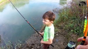 Детская рыбалка. Ловля на поплавок. Август 2022. Поиски щуки.