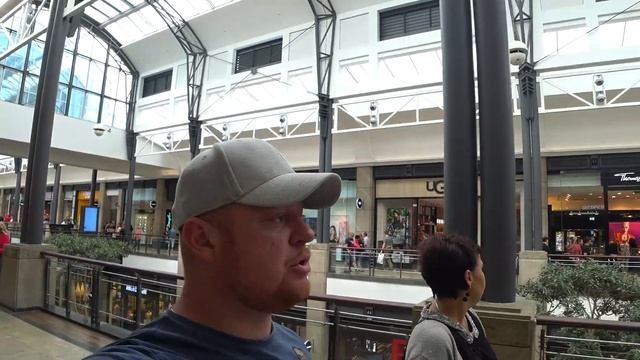 Германия за Подарком Германцу на день Рождения | Заскочили к Улафу #германия #жизньвгермании смотреть онлайн