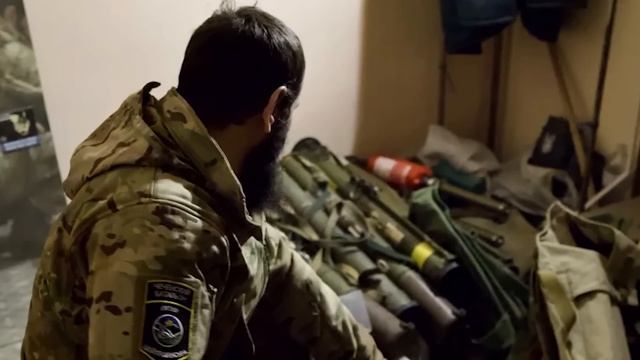 Makeshift Fire Extinguisher RPG Warheads In Ukraine смотреть онлайн