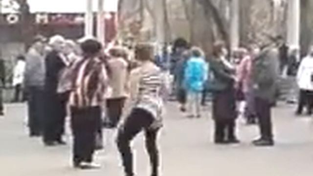 Танцы в Сокольниках ?"Балет"?Dances in Sokolniki "Ballet"?Disco over... смотреть онлайн