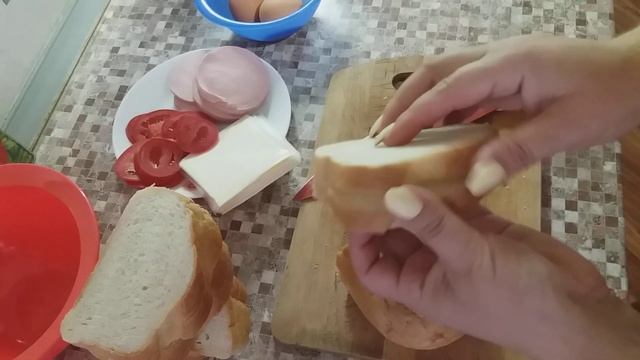 ГОРЯЧИЕ БУТЕРБРОДЫ, ТАКОГО ВЫ ЕЩЕ НЕ ПРОБОВАЛИ,ПРОСТО МЕГА ВКУСНЯТИНА. смотреть онлайн