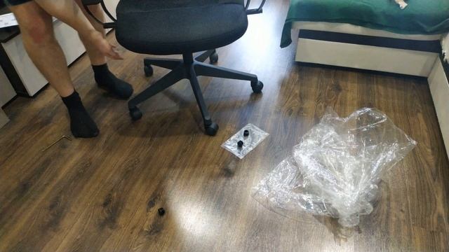 Лучшее ГЕЙМЕРСКОЕ кресло за 6900р.  Бюджетное офисное кресло.