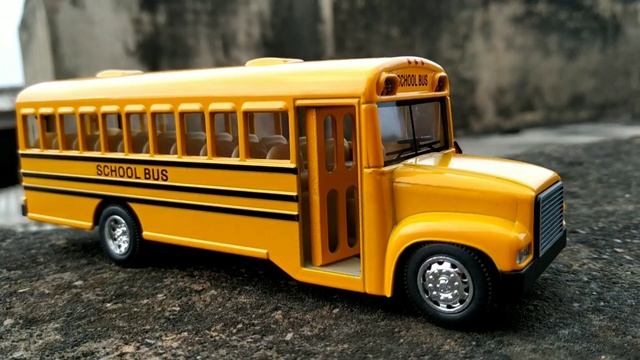 Kinsmart School Bus USA