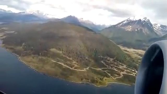 Полет из Ушуайи в Буэнос Айрес. My flying from Ushuaia to Buenos Aires смотреть онлайн