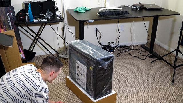 Unboxing $3500 Cyberpower PC Threadripper PC смотреть онлайн
