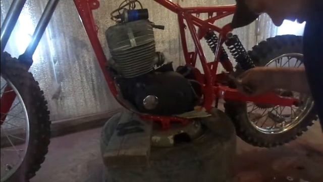 Установка выкрашенного мотора на раму иж планеты спорт смотреть онлайн