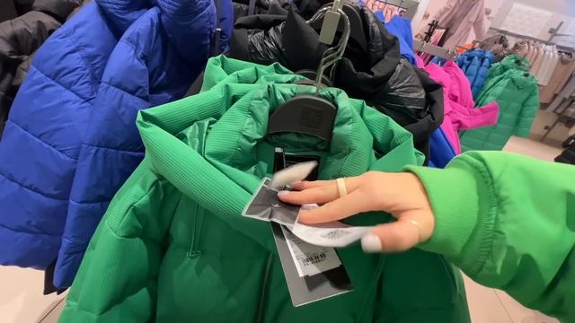 SHOPPING VLOG СНЕЖНАЯ КОРОЛЕВА | хороший выбор по приятным ценам с примеркой смотреть онлайн