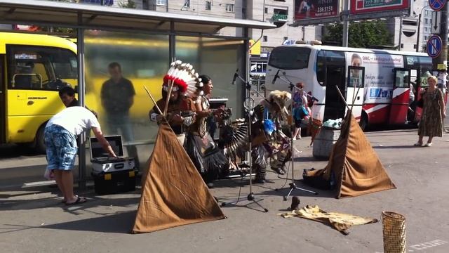 Группа 'Pakarina' на пр. Просвещения