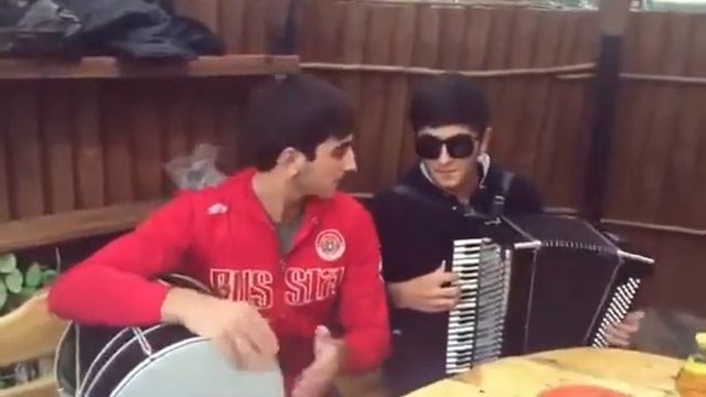 Половинка моя по-кавказский, на барабане, на гармошке, 2020,песни Кавказа. смотреть онлайн