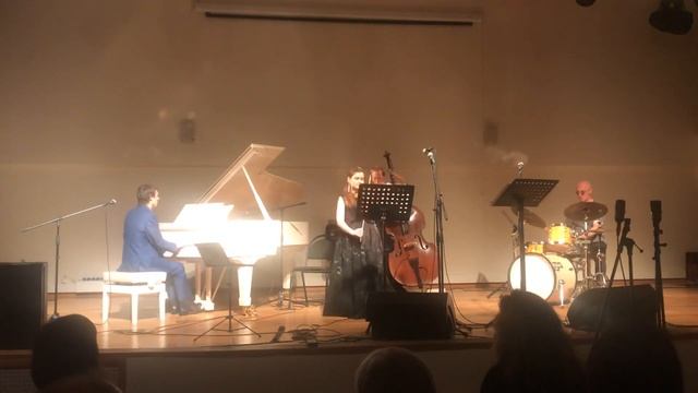 “So danso samba” смотреть онлайн