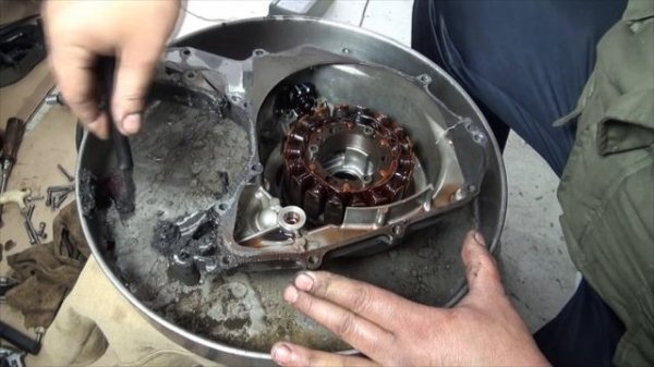 Yamaha TDM900 - demontare stator defect