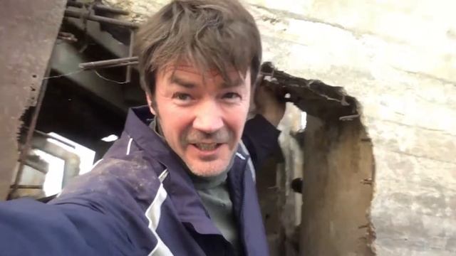 БЕТОННЫЙ КОРАБЛЬ?! Какие раньше строили корабли? // Затонувший в реке Аксай. Залезем? смотреть онлайн