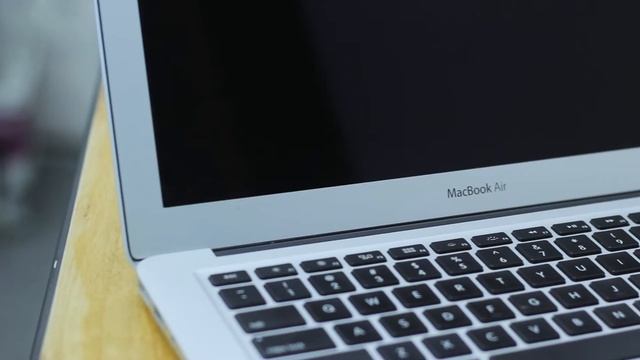 Tổng quan Macbook Air Early 2015 - Giá siêu rẻ trong tầm giá 15tr смотреть онлайн