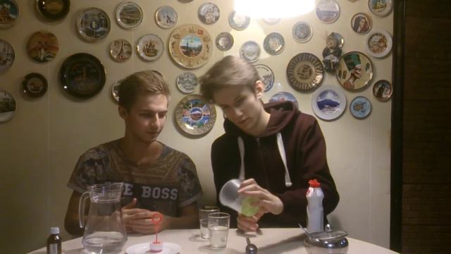 КАК СДЕЛАТЬ КРЕПКИЕ МЫЛЬНЫЕ ПУЗЫРИ? смотреть онлайн