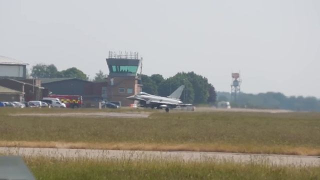 Live Action From RAF Coningsby, home to the Eurofighter Typhoons смотреть онлайн