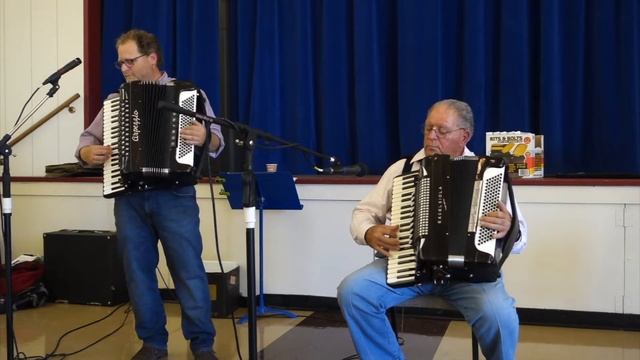 Michael and Steve Trucco: "Amapola" смотреть онлайн