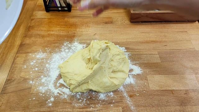 САМЫЕ ВКУСНЫЕ ДРОЖЖЕВЫЕ БУЛОЧКИ С ТЫКВОЙ? смотреть онлайн