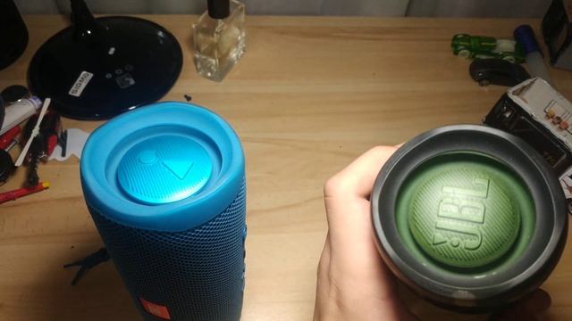 В чём отличия Flip 5 Eco и Flip 5 обычной?