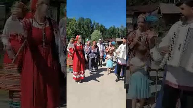 Частушки под баян смотреть онлайн