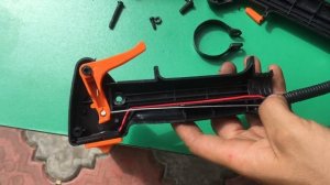 Сломался курок газа. Как правильно собрать правую ручку триммера